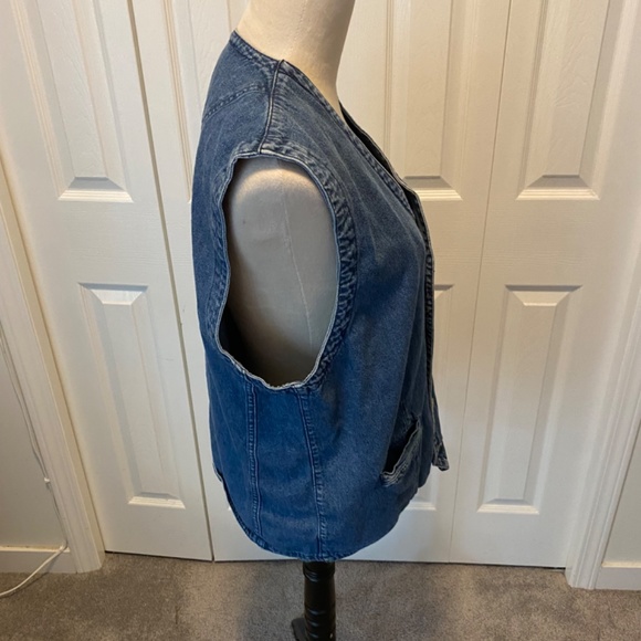 Men's Blue Denim Vest - Picture 5 of 8